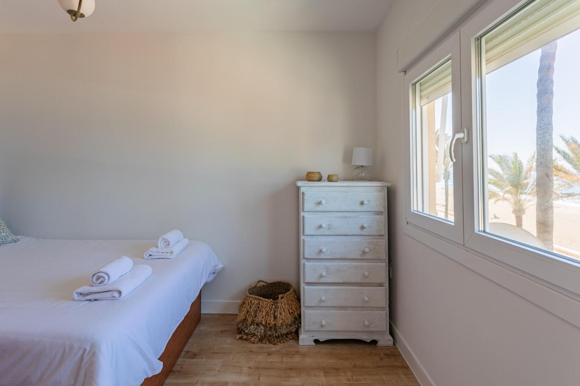 Trendyhomes Zapillo Beach - Primera Linea De Playa Almería Eksteriør bilde