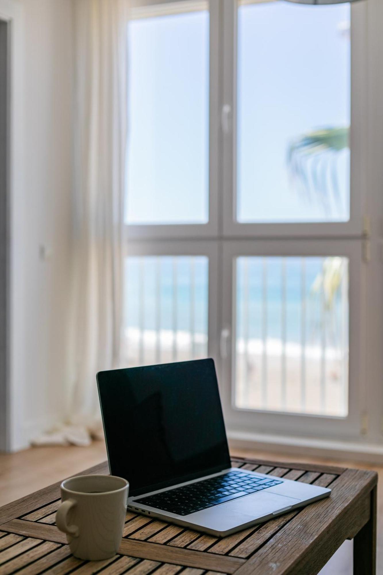 Trendyhomes Zapillo Beach - Primera Linea De Playa Almería Eksteriør bilde